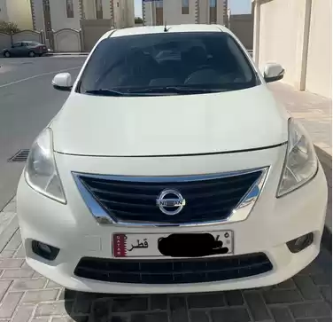 مستعملة Nissan Sunny للبيع في الدوحة #5739 - 1  صورة 